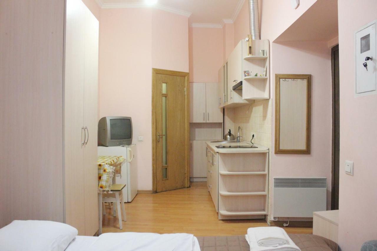 Квартира В Оренду По Вулиці Гавришкевича 10 Lviv Exterior photo